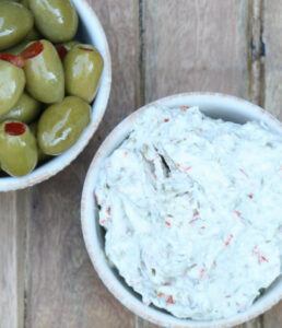 green-olive-spread