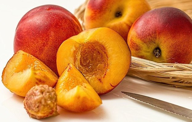 Fruits To Eat On A Keto Diet Peaches